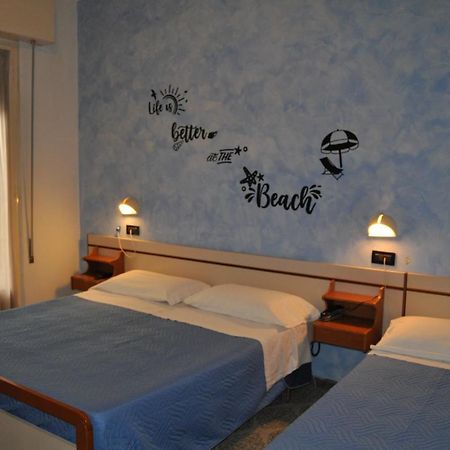 Hotel Rigobello ริชชิโอเน ภายนอก รูปภาพ