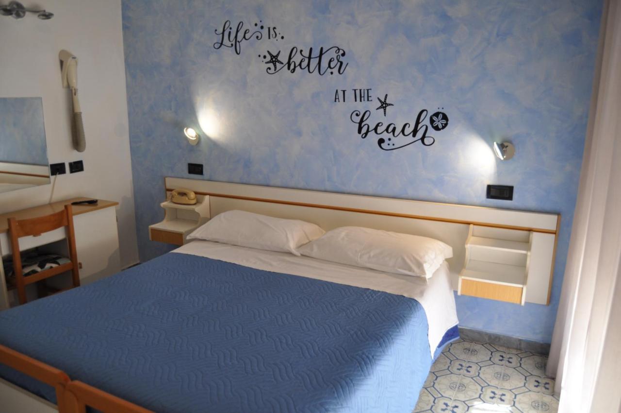 Hotel Rigobello ริชชิโอเน ภายนอก รูปภาพ