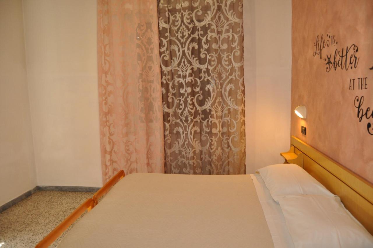 Hotel Rigobello ริชชิโอเน ภายนอก รูปภาพ