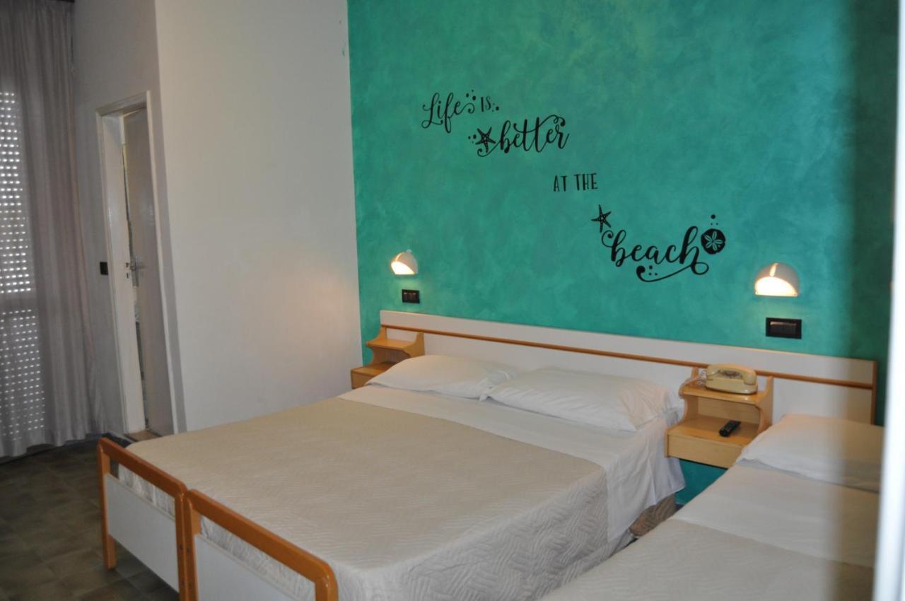 Hotel Rigobello ริชชิโอเน ภายนอก รูปภาพ