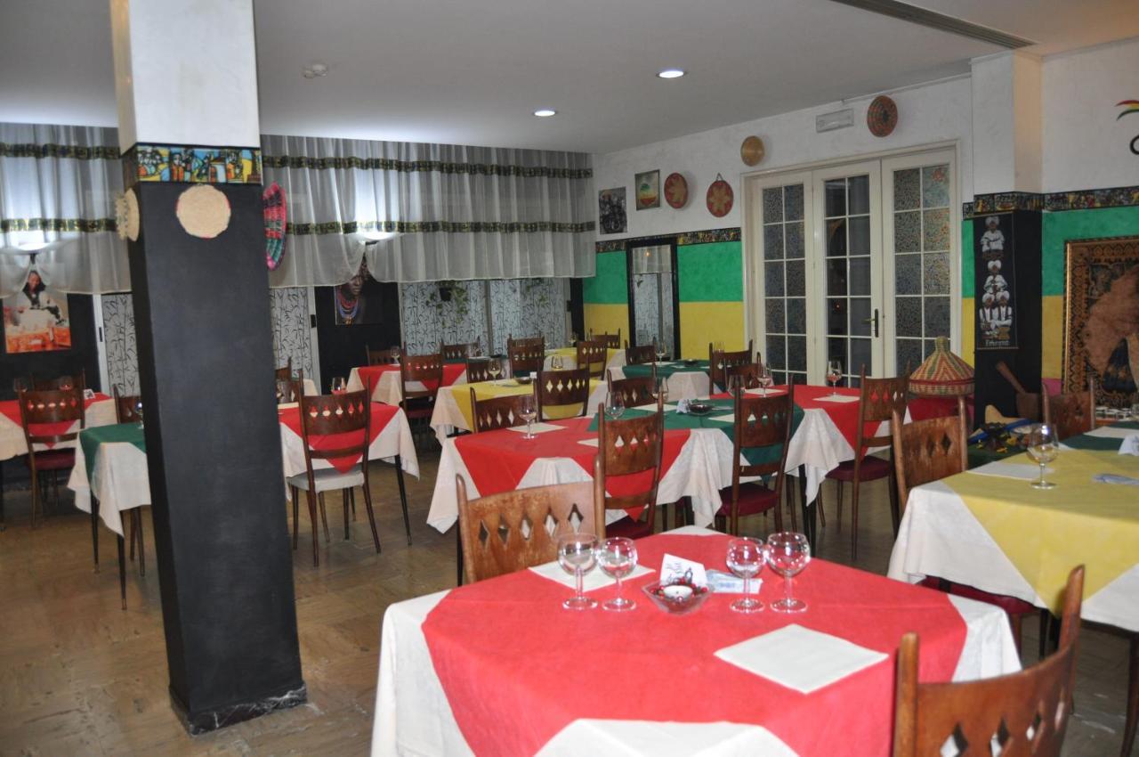 Hotel Rigobello ริชชิโอเน ภายนอก รูปภาพ