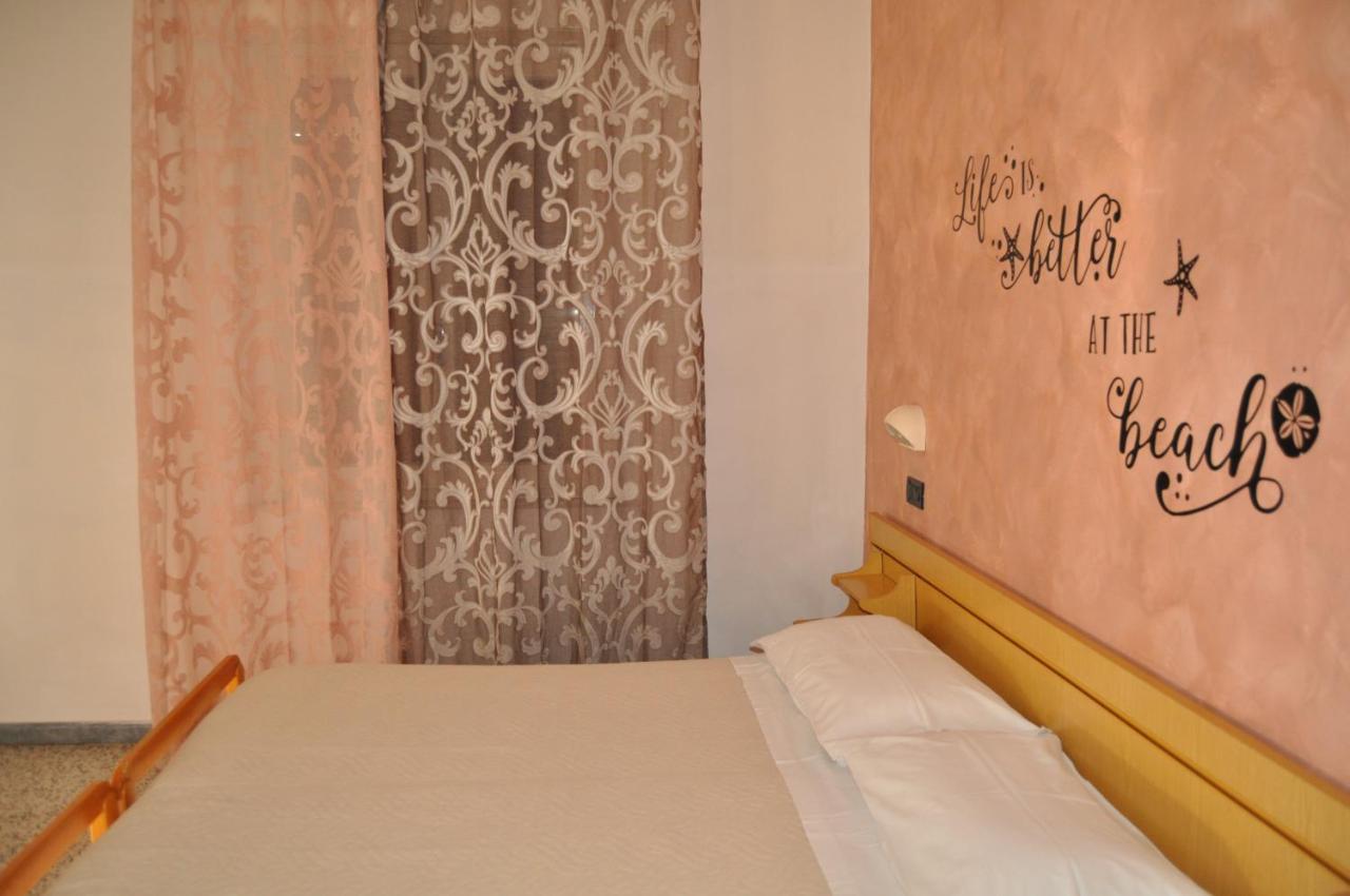 Hotel Rigobello ริชชิโอเน ภายนอก รูปภาพ