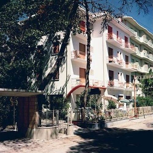 Hotel Rigobello ริชชิโอเน ภายนอก รูปภาพ